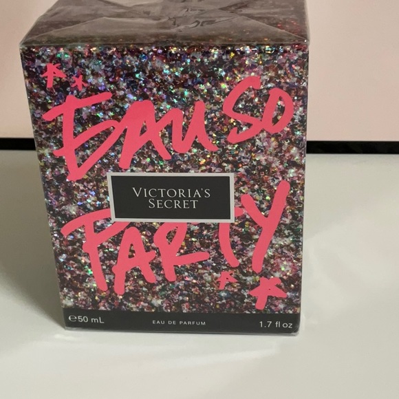 V.S EAU SO PARTY - Picture 4 of 5